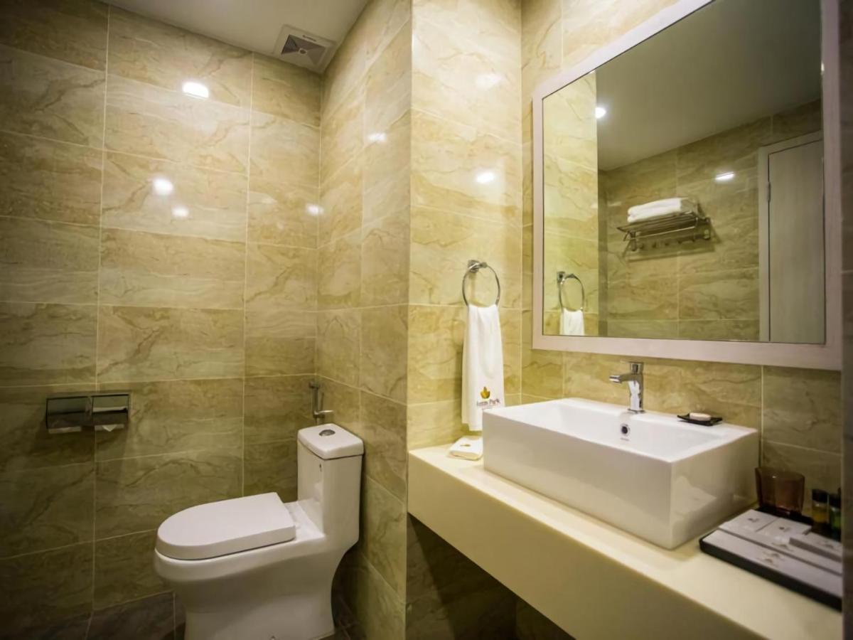ออสติน พาร์ค โฮเต็ล Hotel ยะโฮร์บาห์รู ภายนอก รูปภาพ